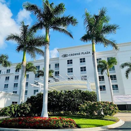 Hotel Crowne Plaza Ft Myers Gulf Coast By Ihg Fort Myers Exteriér fotografie